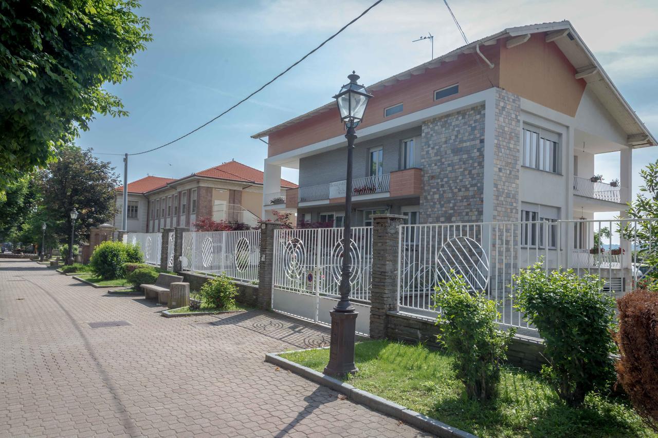 Boulevard 900 Revello Dış mekan fotoğraf