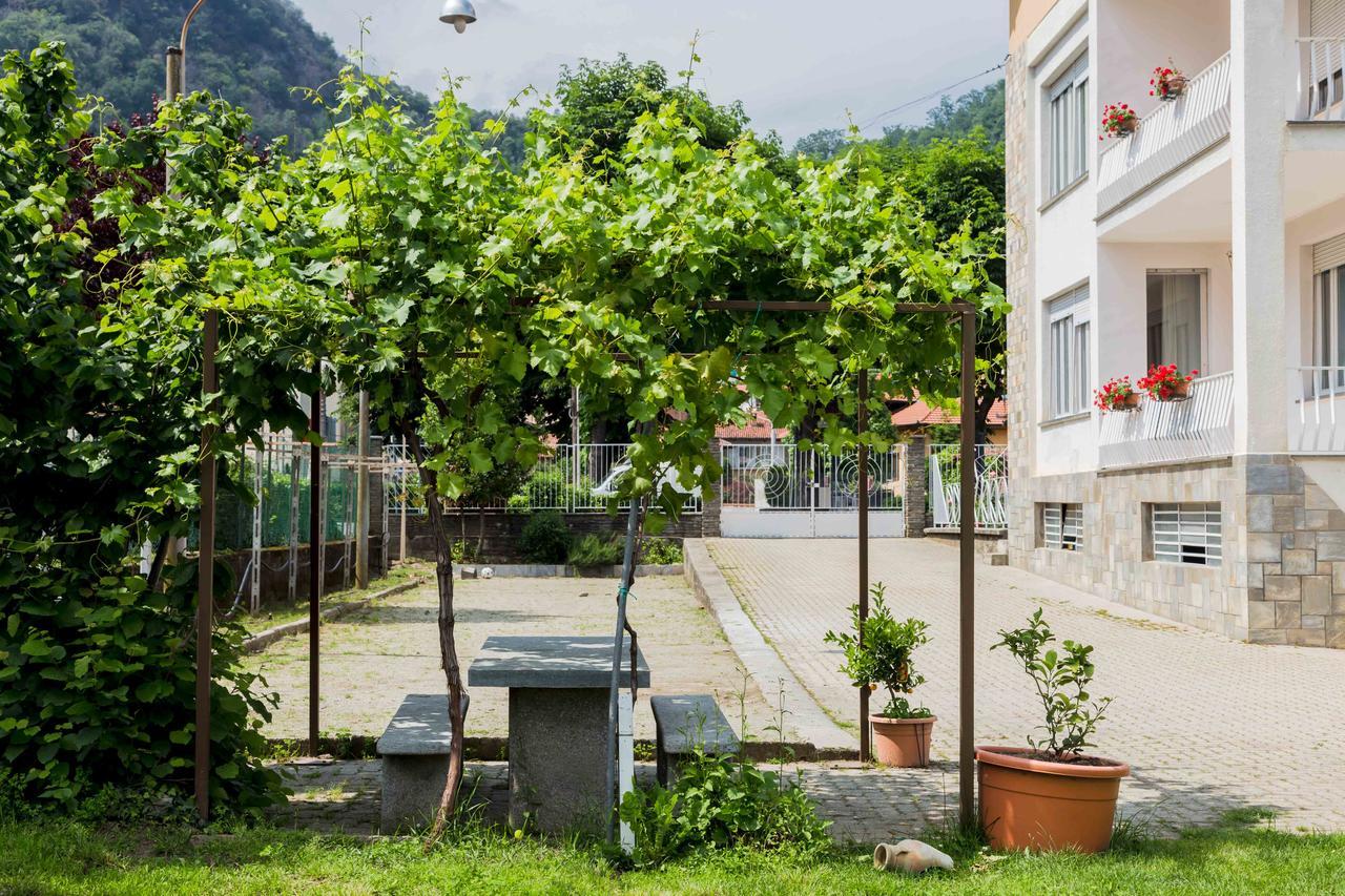 Boulevard 900 Revello Dış mekan fotoğraf